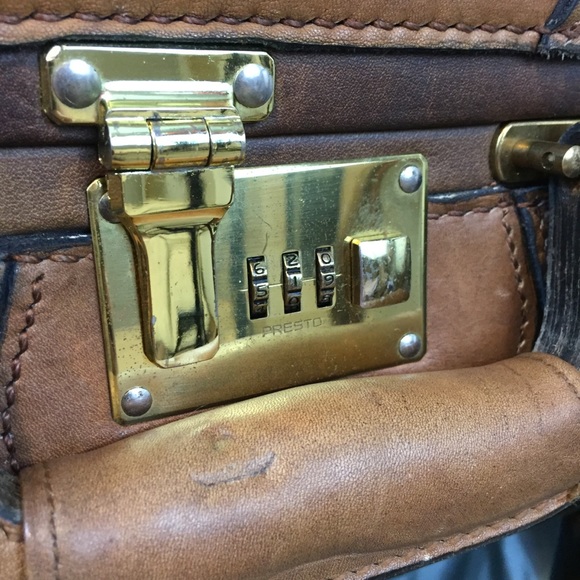 Vintage leather suitcase - Picture 3 of 6